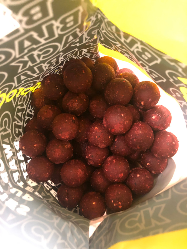 BLACK CARP Boilies Fruit Killer 5kg 24mm