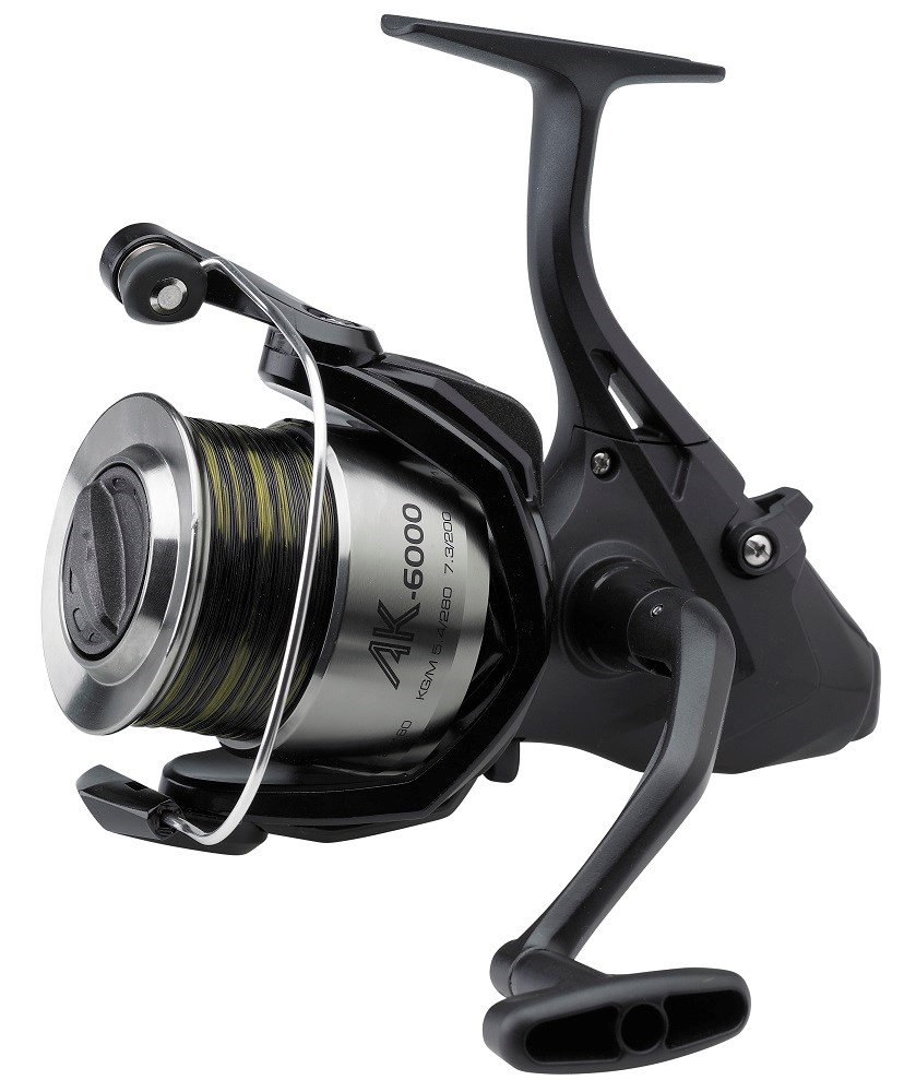 OKUMA Naviják AK 6000 Baitfeeder + ZDARMA vlasec 0,30mm