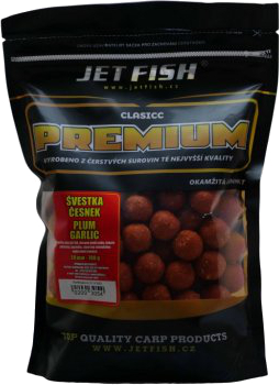 JET FISH Boilie Premium Clasicc Švestka Česnek 700g 20mm