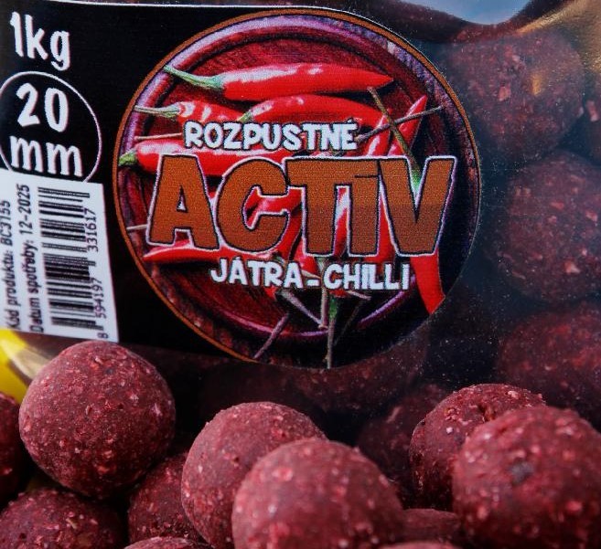 BLACK CARP Activ Boilies Játra - Chilli 20mm 5kg