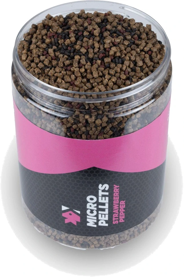 FEEDER EXPERT Micro Method Pelety Jahoda Pepř 700g