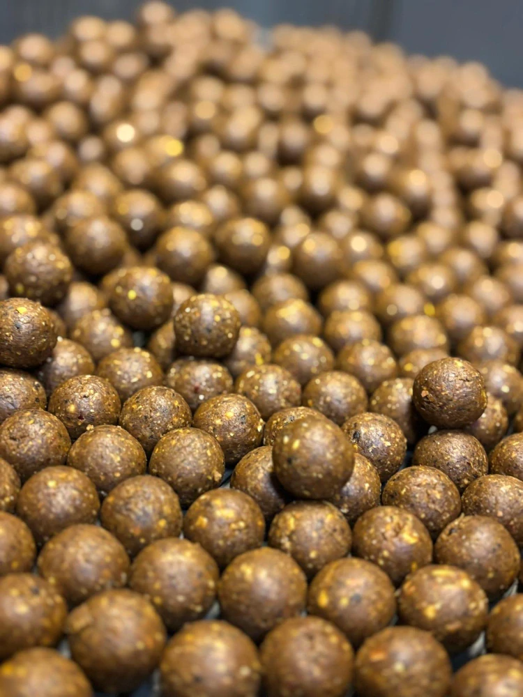 BLACKOUT BAITS Boilies Scopex Játra 1kg 24mm