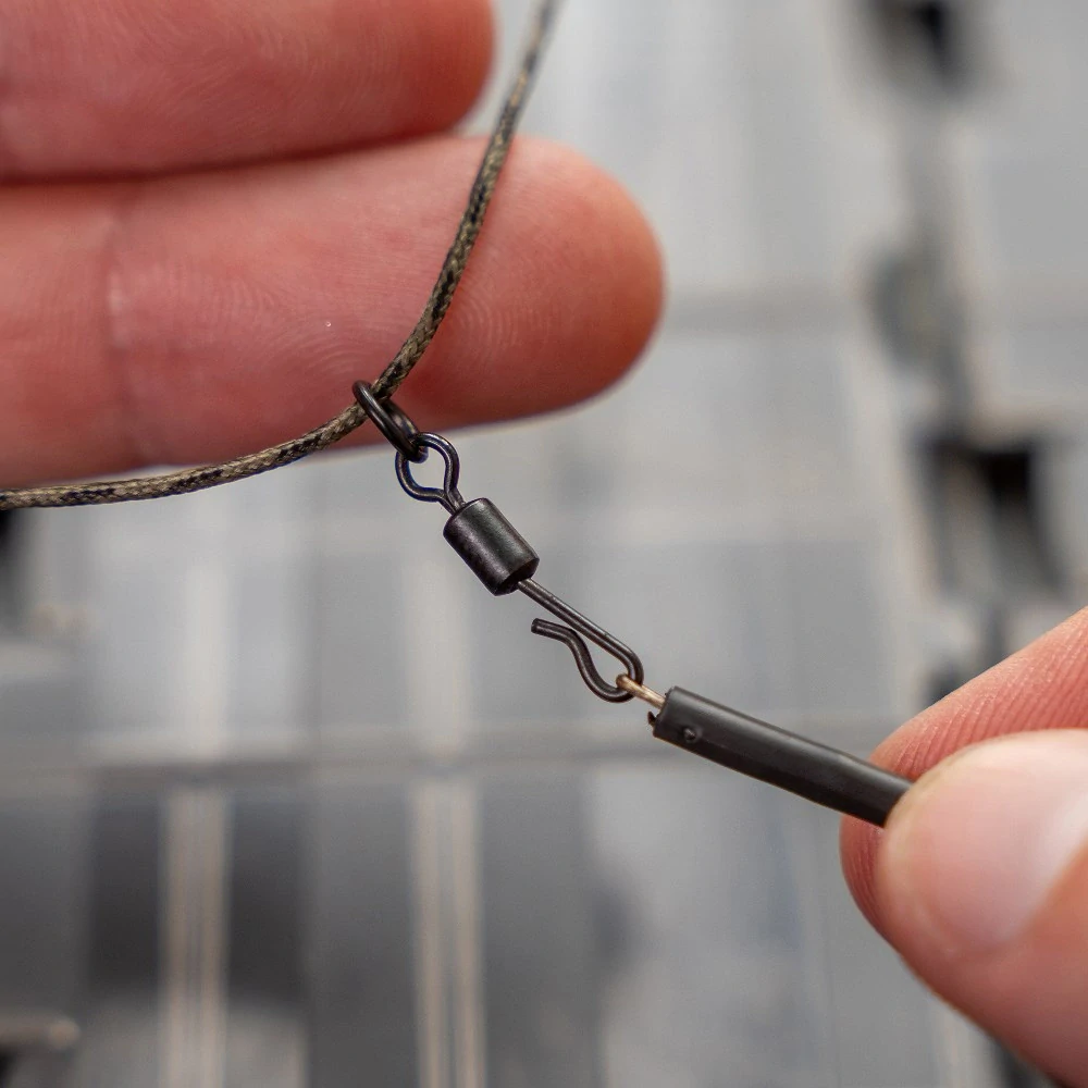 AVID Obratlík s kroužkem Outline QC Ring Swivel #7