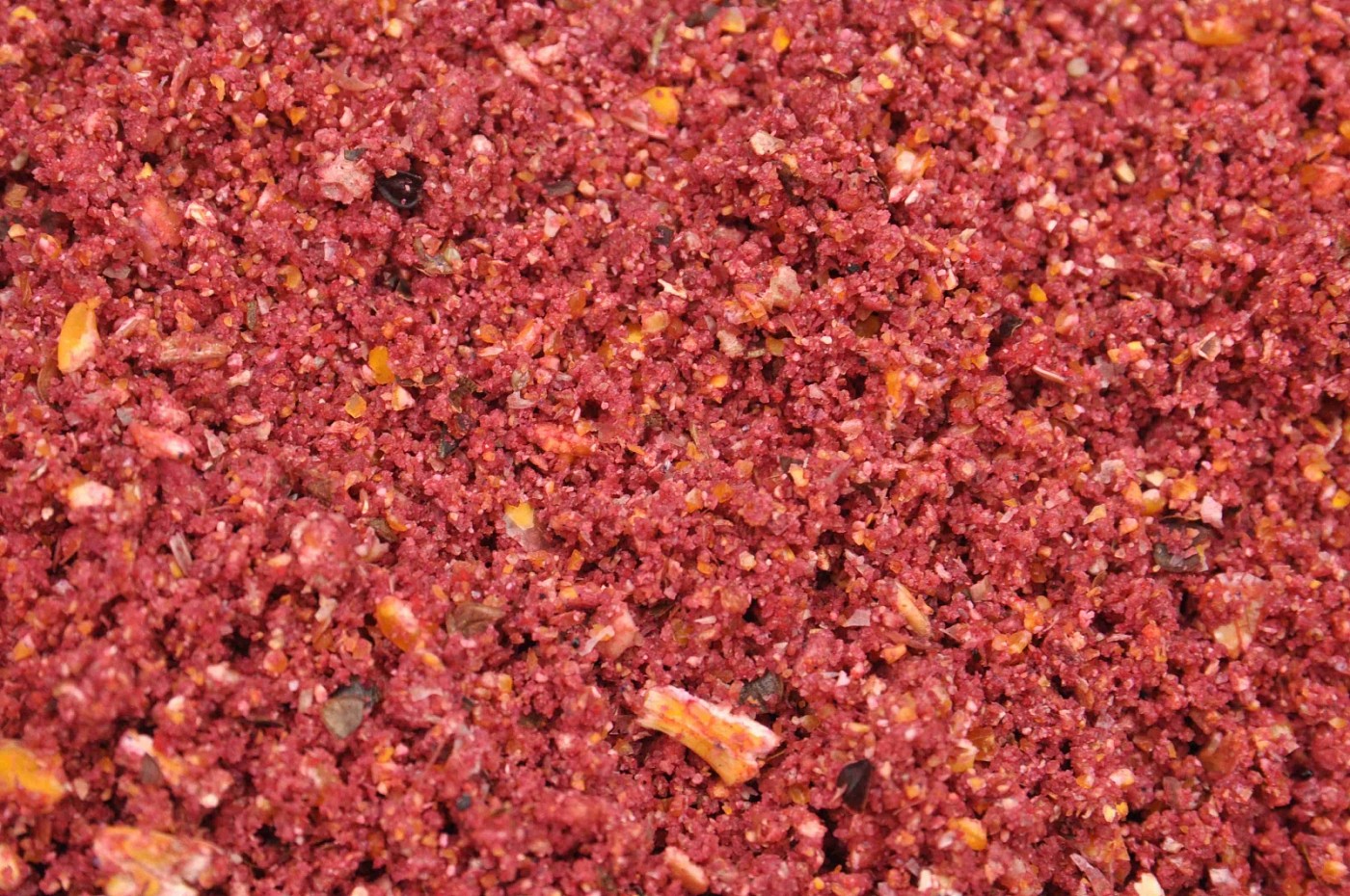 MIVARDI Krmítková směs V1 CARP Jahoda