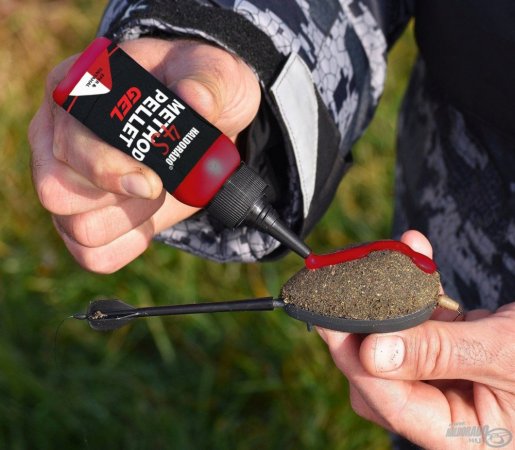 HALDORADO 4S Method Pellet Gel Chilli Česnek