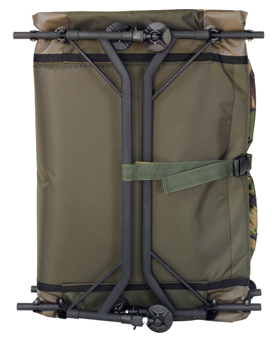 GIANTS FISHING Lehátko Bedchair Flat Fleece Camo XXL 8leg