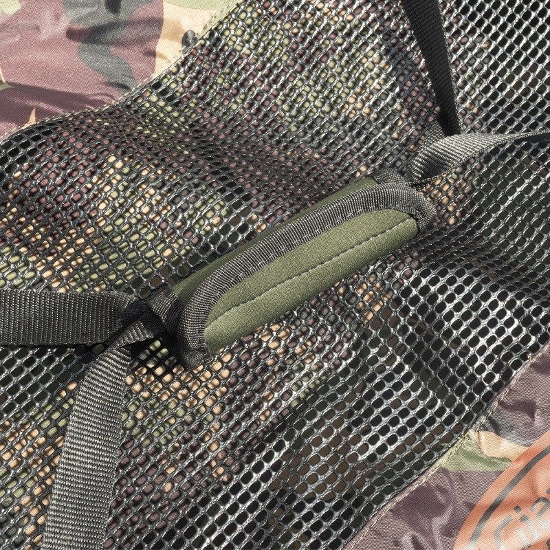 GIANTS FISHING Podložka Luxury Camo Unhooking Mat