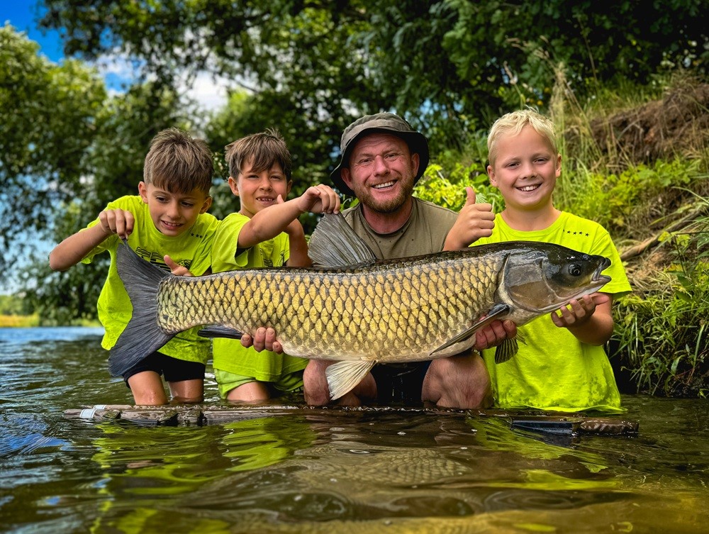 TB BAITS Smoke Liquid Amur 100ml