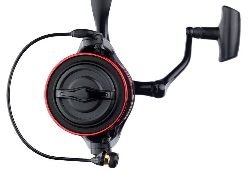 GIANTS FISHING Naviják Gaube Reel FD 9000 + náhradní cívka 8000 ZDARMA