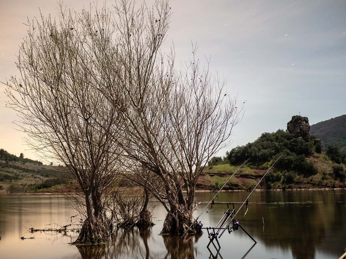 GIANTS FISHING Stojan na pruty High Pod 3 Rods Black