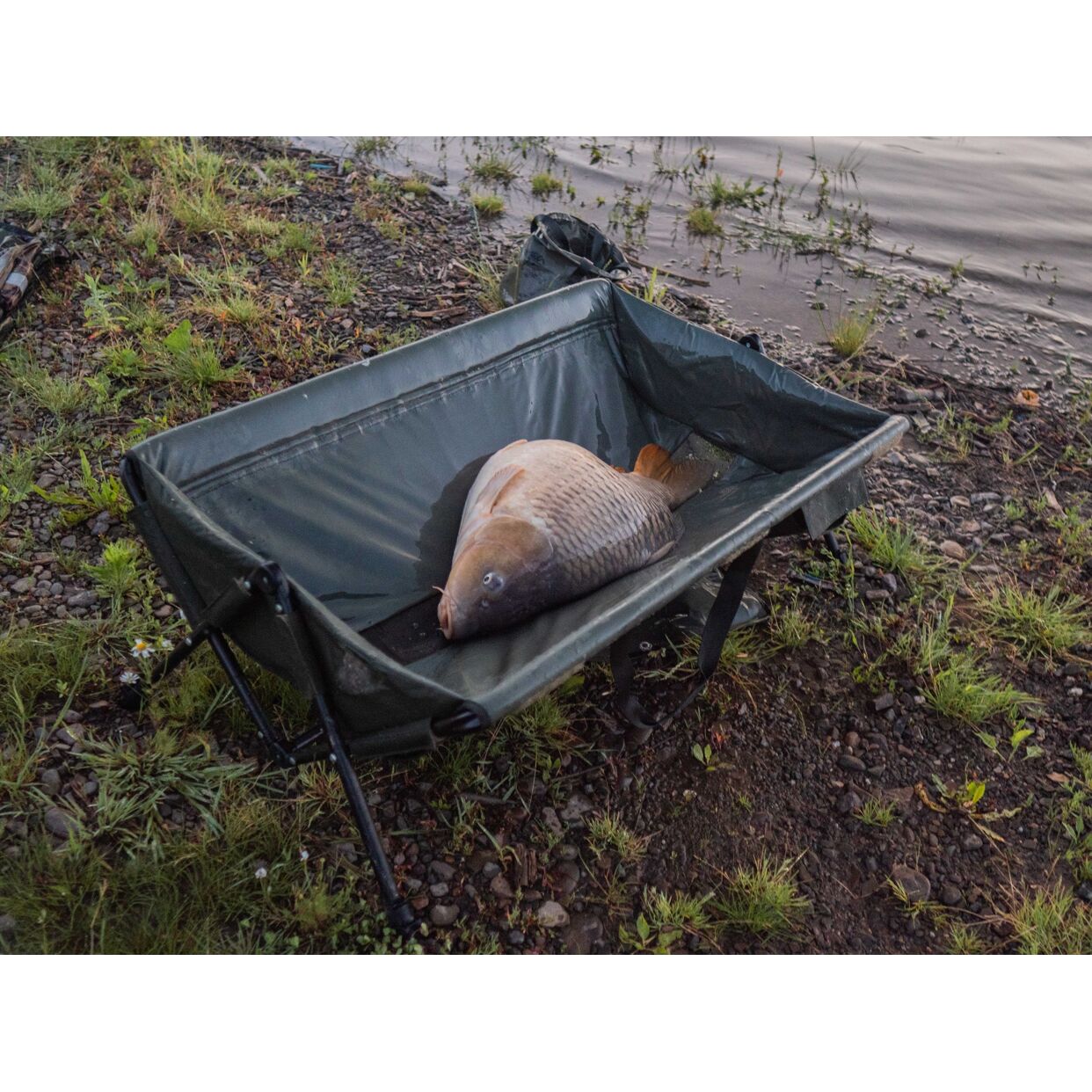GIANTS FISHING Podložka Unhooking Mat Cradle XL