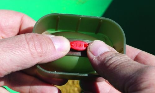 EXTRA CARP Krmítko Method Feeder 20g