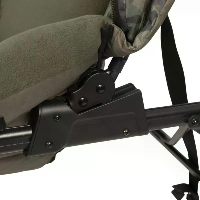 TRAKKER Křeslo Levelite Colossus Camo Recliner Chair