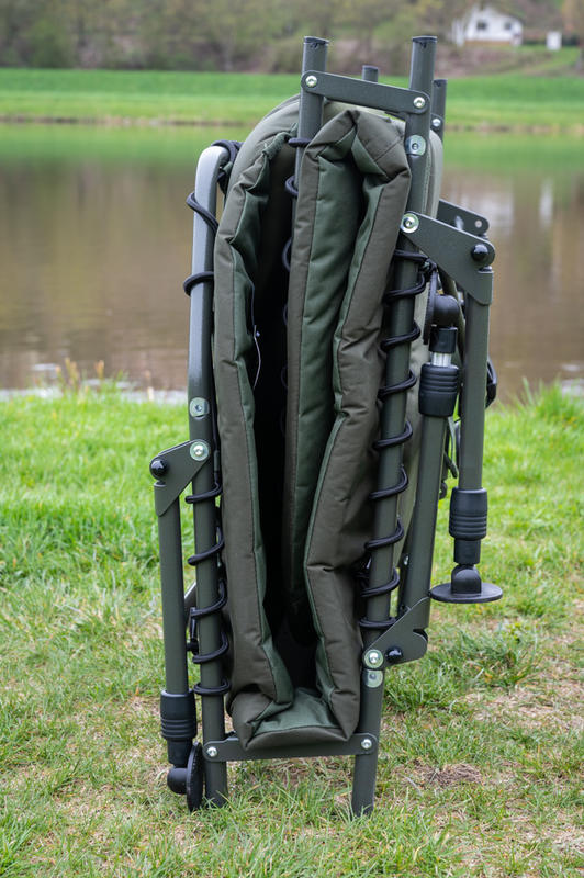 CARP SPIRIT Lehátko BLAX Bed 6legs