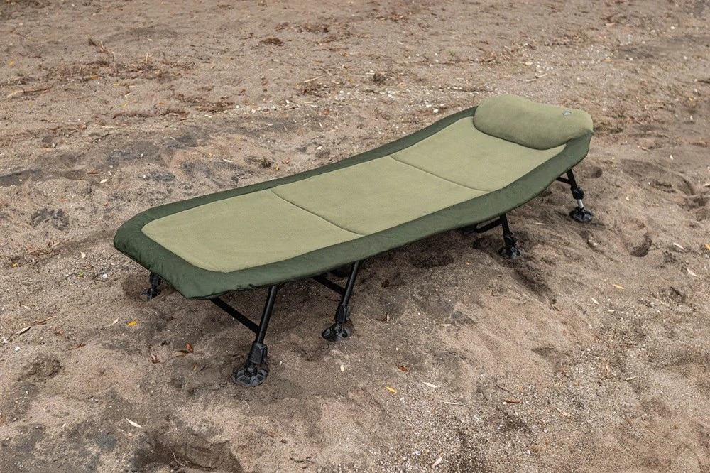 GIANTS FISHING Lehátko Deluxe FX Bedchair 8Leg