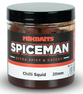 MIKBAITS Boilie v dipu Spiceman Chilli Squid 250ml 20mm