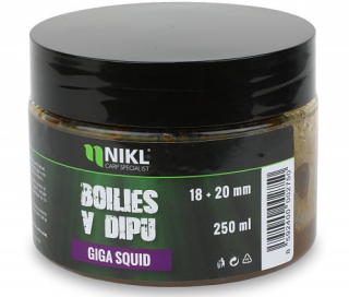 NIKL Boilies v dipu Giga Squid 250g 20mm