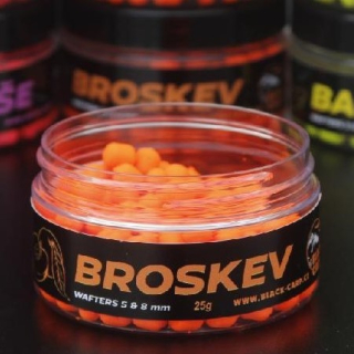 BLACK CARP Method Wafters Broskev 25g 5-8mm